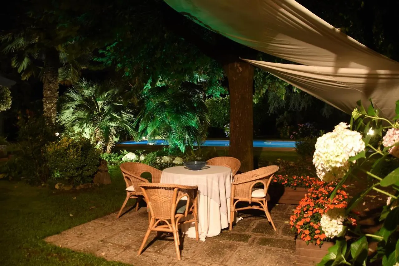 B&B 3 Tigli Maslianico 3*,  Italië