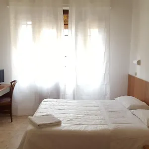 https://hotel-al-sogno.hotelitalianriviera.com