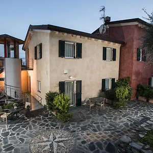 https://villa-paggi-country-house.hotelitalianriviera.com