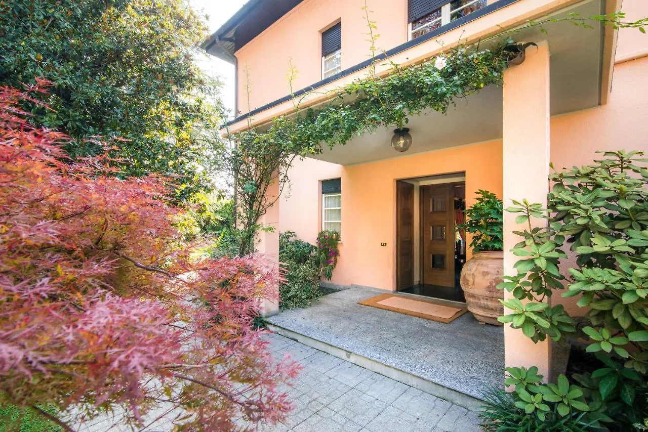 B&B 3 Tigli Maslianico Italia